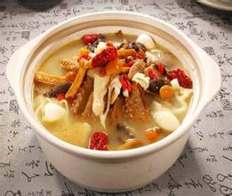 砂锅传说秘制砂锅菜